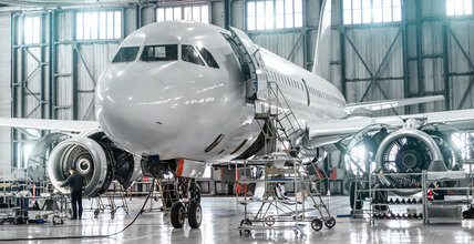 飞机生产中的粘合和密封