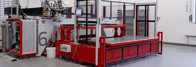 在控制柜门上使用聚氨酯泡沫垫圈